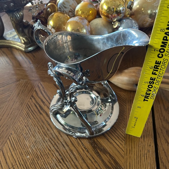 Vintage Ornate ROYAL QUALITY SILVER Tilting Gravy Boat on Stand with Warmer Tray - Picture 7 of 12